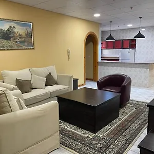 احجز هنا