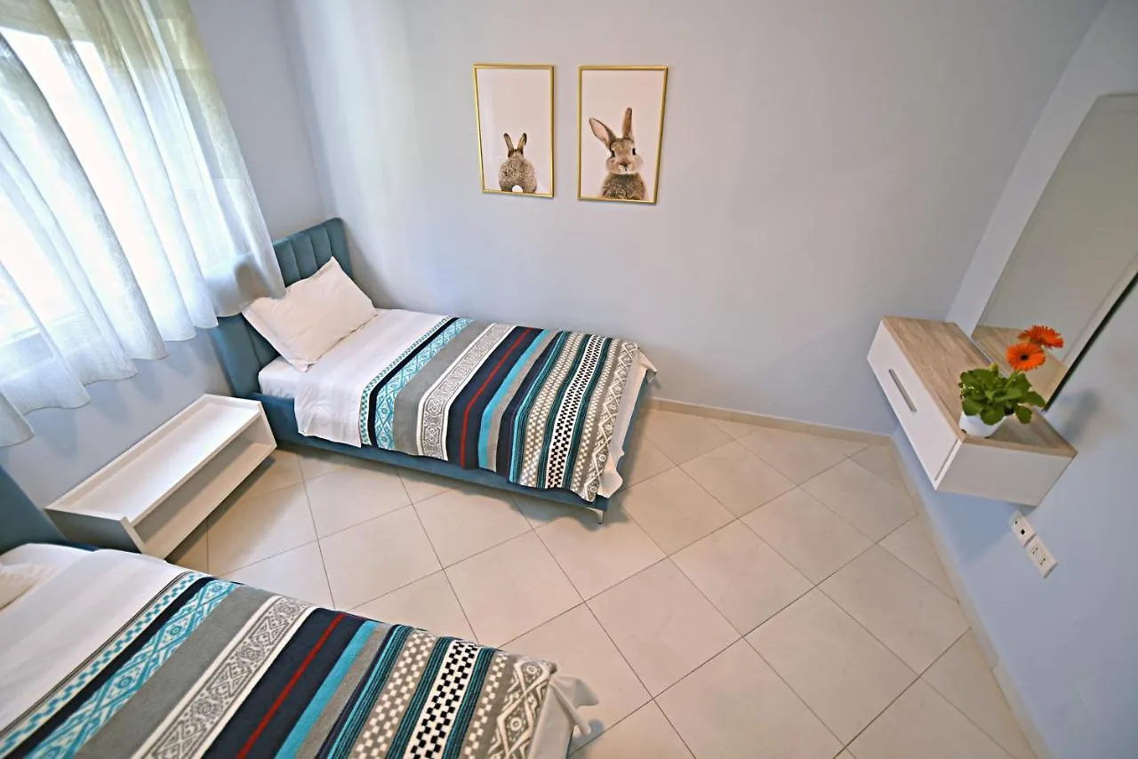 Sunrise Suites Vlorë 0*,  阿尔巴尼亚