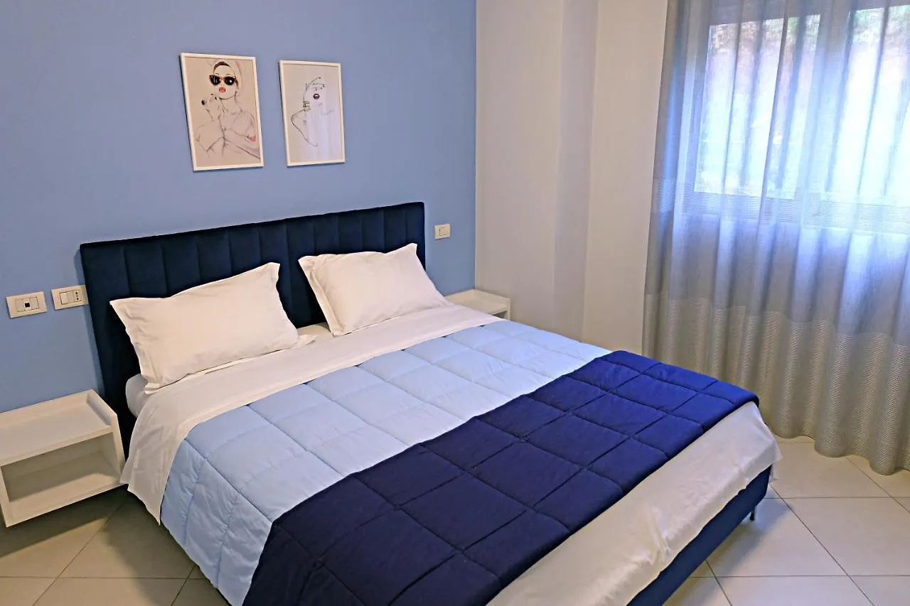Sunrise Suites Vlorë 0*,