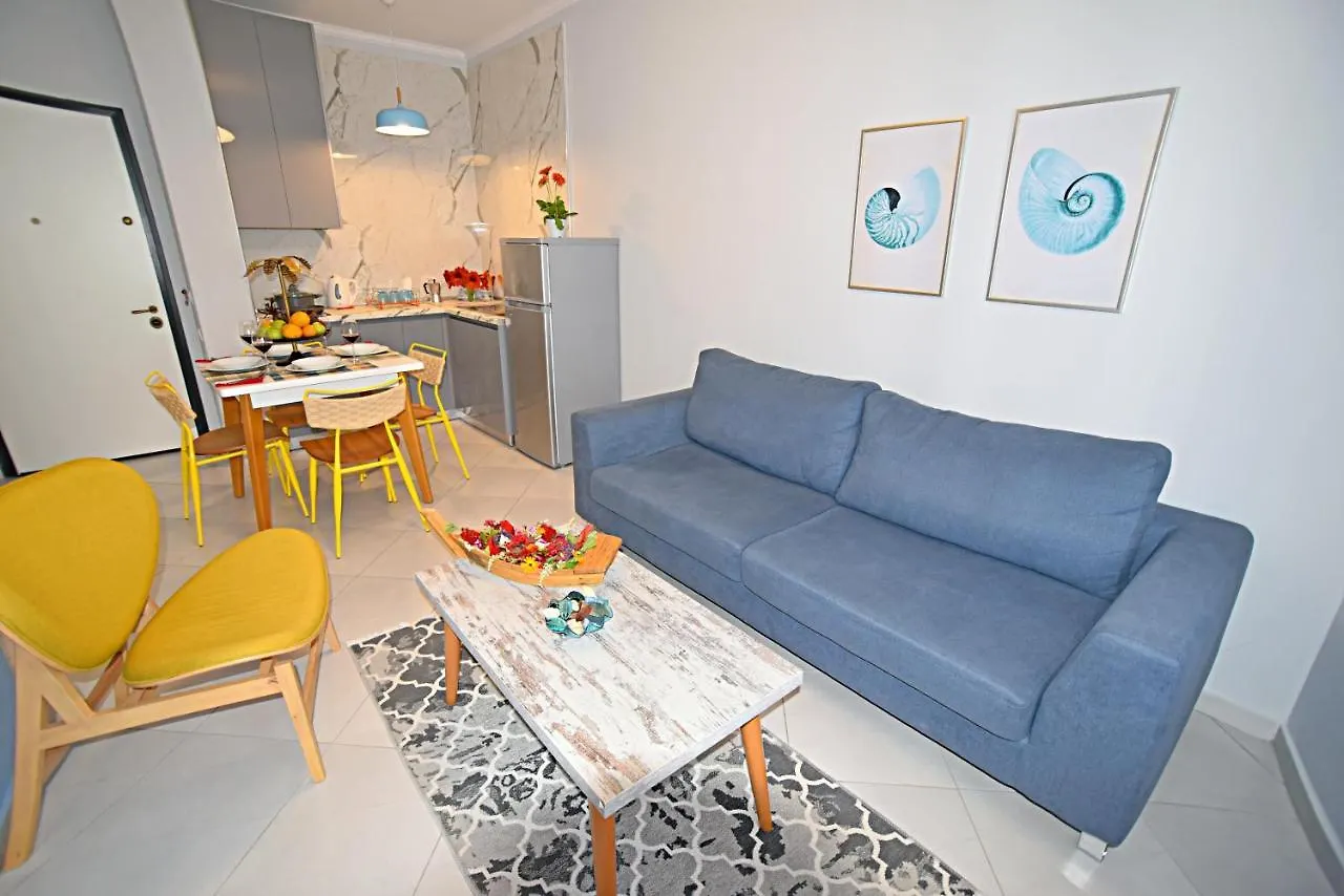 شقة Sunrise Suites فلورا