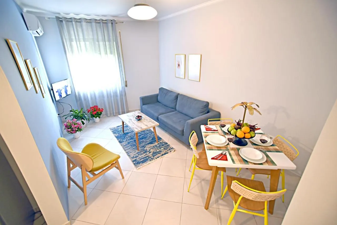 公寓 Sunrise Suites Vlorë 阿尔巴尼亚